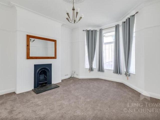 Apartment for rent in Cattedown, Mount Wise
