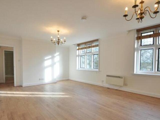 House for rent in Surrey