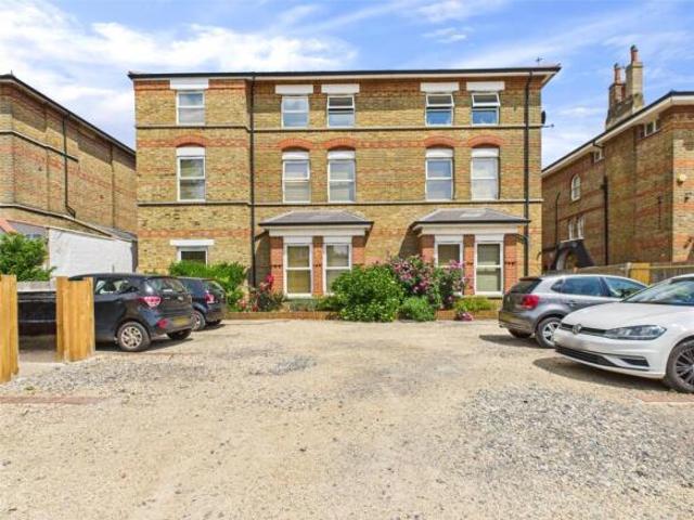 Apartment for rent in Teddington, Greater London