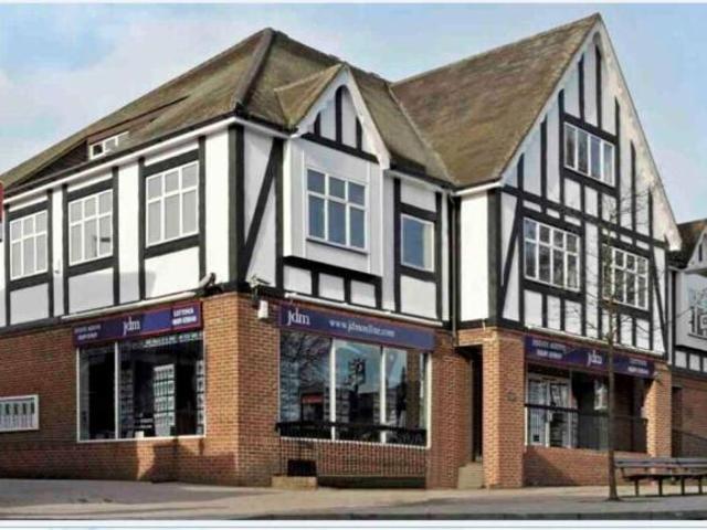 Apartment for rent in Poverest, Greater London