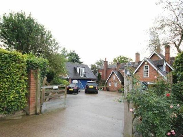 House for rent in Chelmondiston, Suffolk