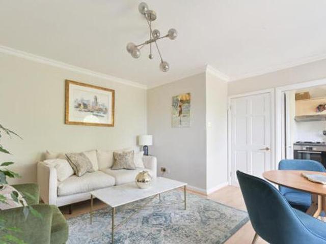 House for rent in Blackhills, Surrey