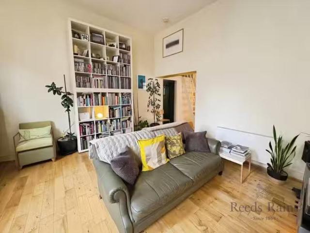 Apartment for rent in Calderstones