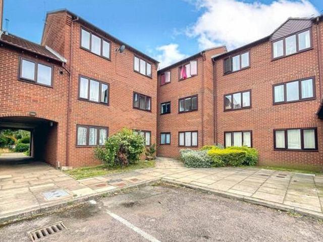 House for rent in Leyfields, Kettlebrook