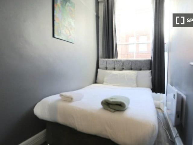 Apartment to rent in Bluebell, North Tipperary