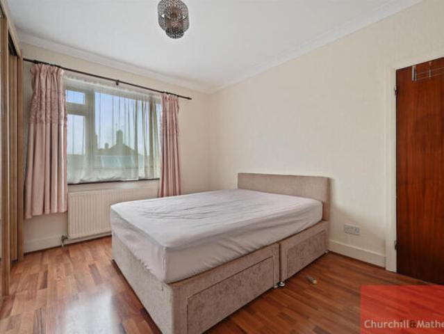 Apartment for rent in Cat Hill, England