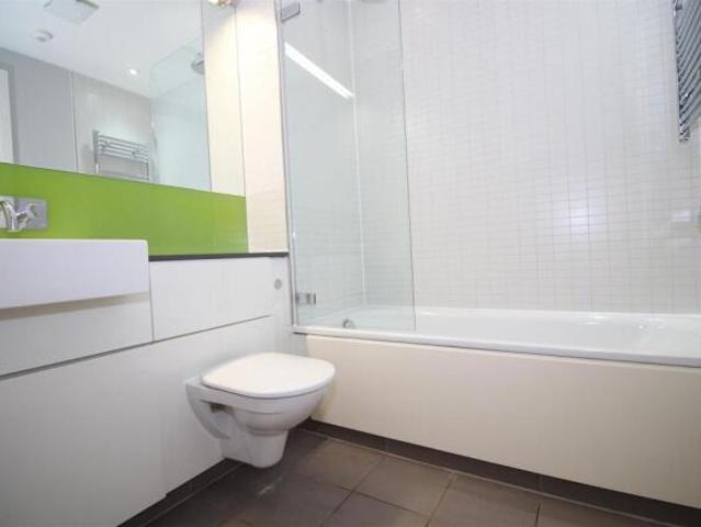 Apartment for rent in South Lane, West Yorkshire