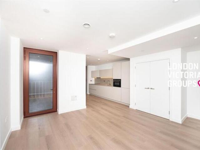 Apartment for rent in Cat Hill, England