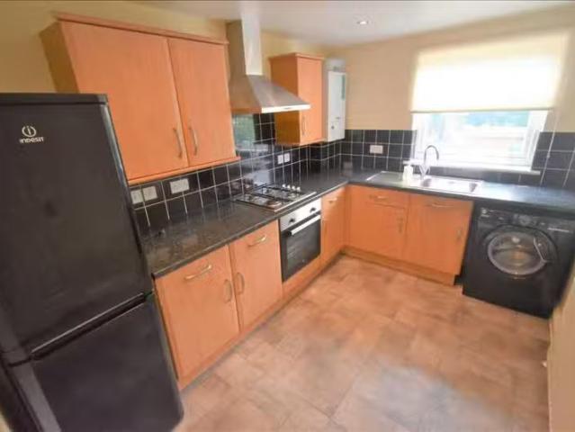 Apartment for rent in Trench Wood, Bourne Vale