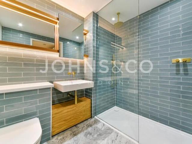 Apartment for rent in Brentford End, Greater London