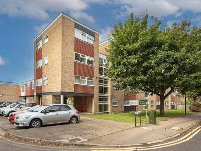 Apartment for rent in Sunninghill and Ascot, Sunninghill