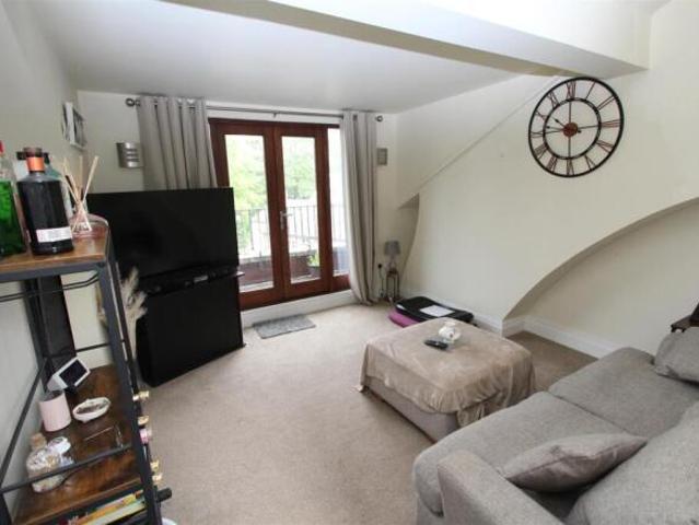 Apartment for rent in Warrington