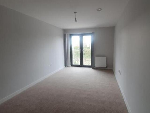 Apartment for rent in Charlesworth, East Midlands