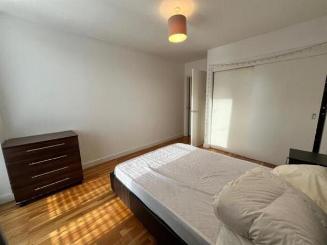 Apartment for rent in Kingsbury CP, Gun Hill