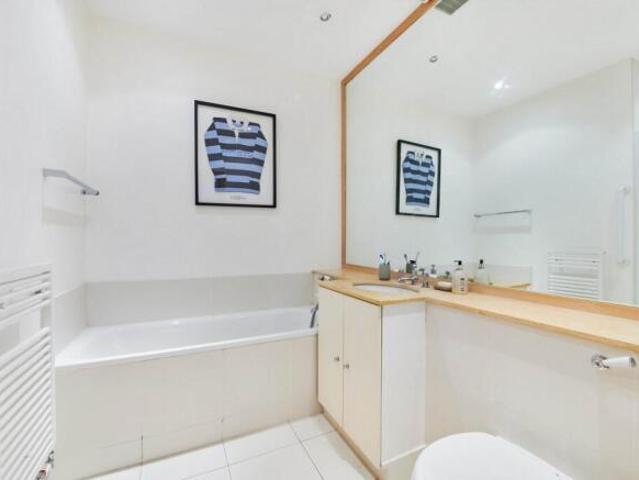 Apartment for rent in Barnes, Greater London