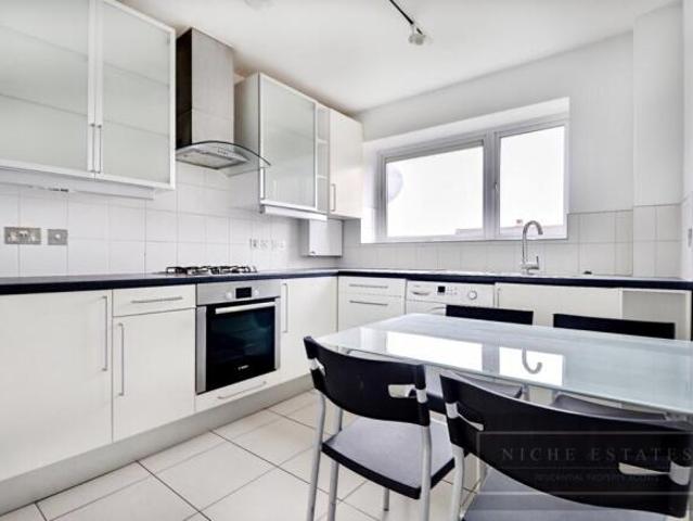 Apartment for rent in North Finchley, Greater London