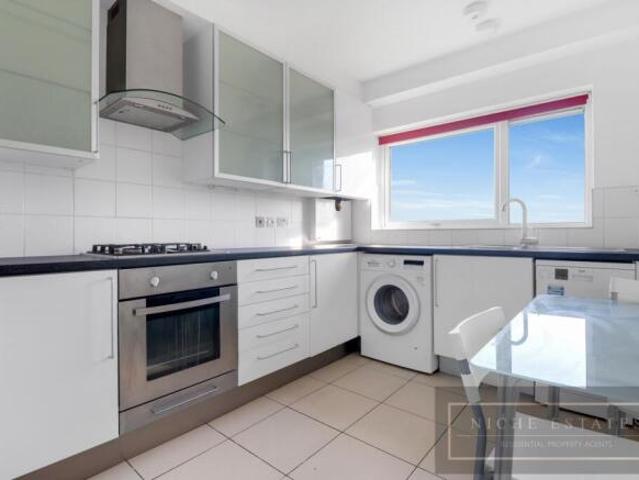 Apartment for rent in North Finchley, Greater London