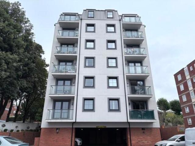 Apartment for rent in Upperton, Eastbourne