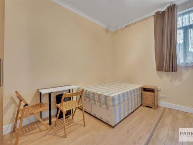 Apartment for rent in Uxbridge, Greater London