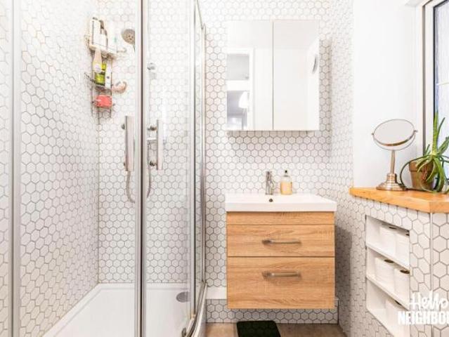 Apartment for rent in Cat Hill, England