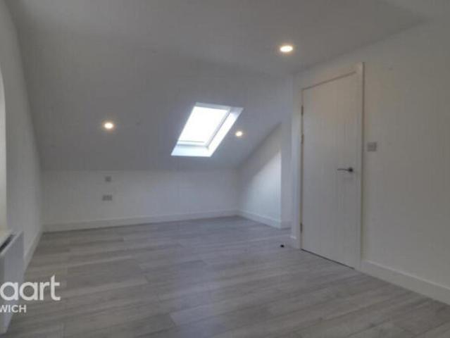 Apartment for rent in The Dales, Key Street