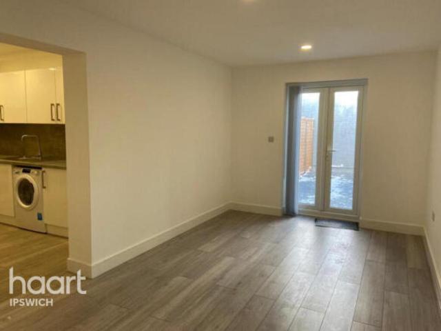 Apartment for rent in The Dales, Key Street
