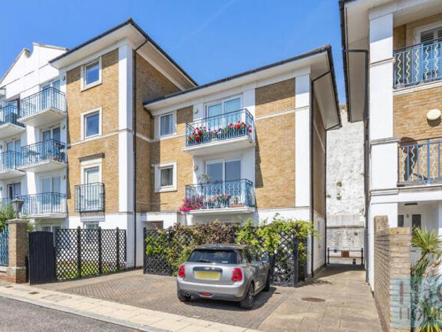 Apartment for rent in Brighton Marina Village, Brighton & Hove