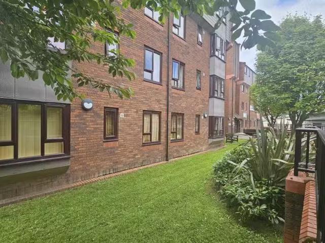 Apartment for rent in Birkenhead, Wirral