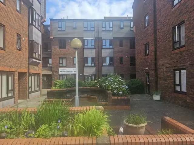 Apartment for rent in Birkenhead, Wirral