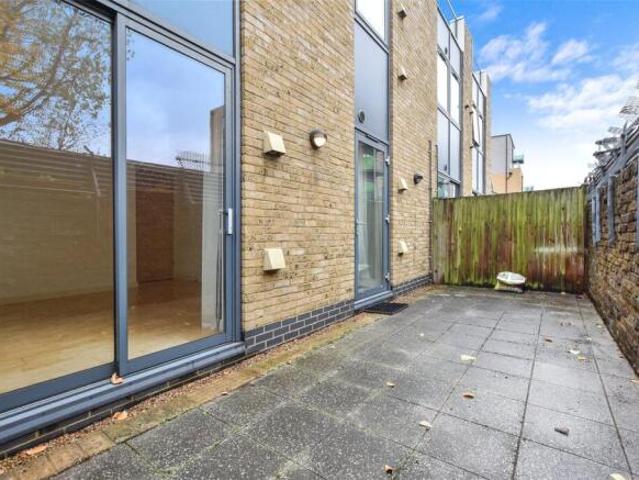 Apartment for rent in Cat Hill