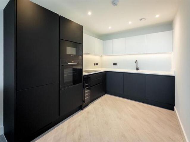 Apartment for rent in Eastleigh, Helford