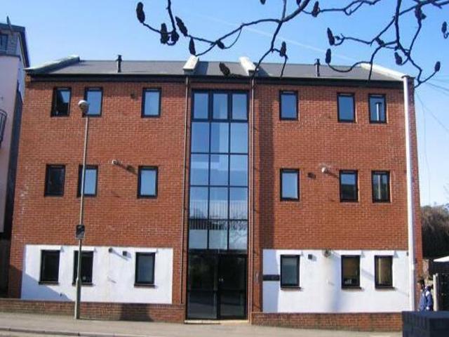 House for rent in Surrey, England