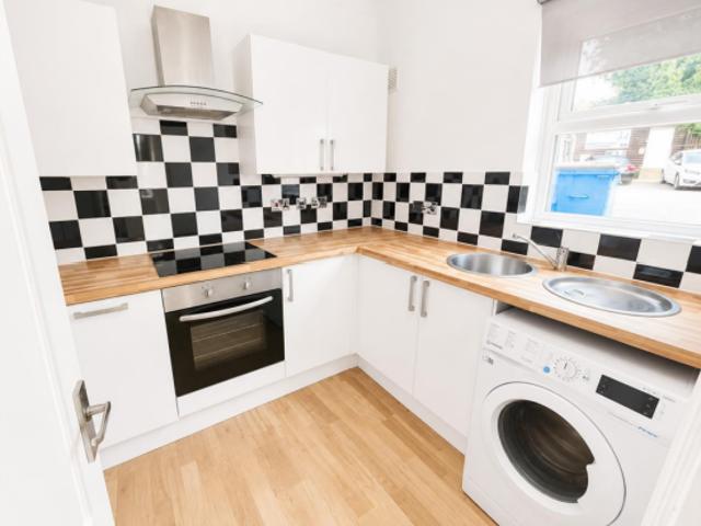 Apartment for rent in Navestock Side, Essex