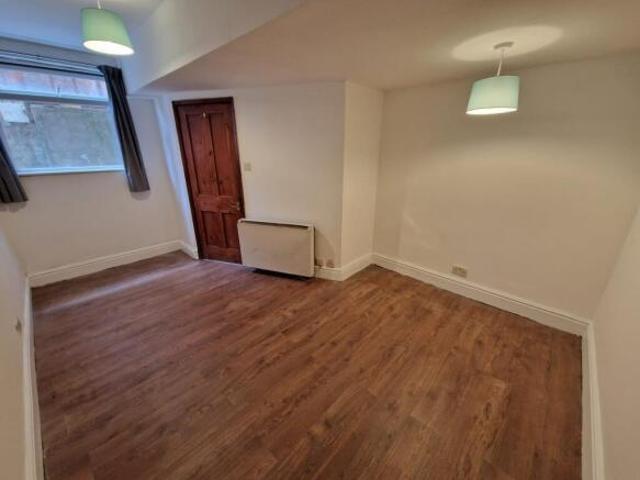 Apartment for rent in Milverton, Green Close
