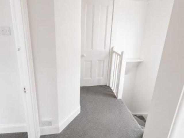 Apartment for rent in Worcester Park, Greater London