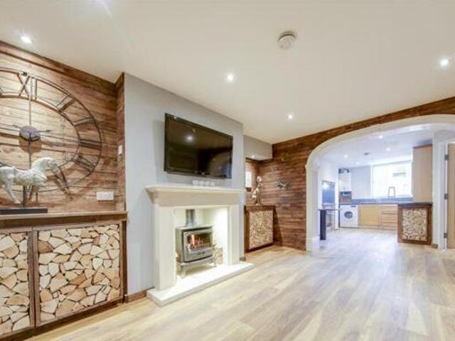 House for rent in Lyons, Greater London