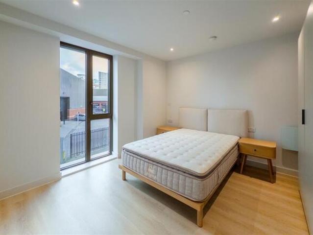 Apartment for rent in Eastleigh, Helford