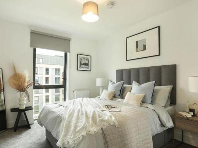 House for rent in Holywell Estate, North Watford
