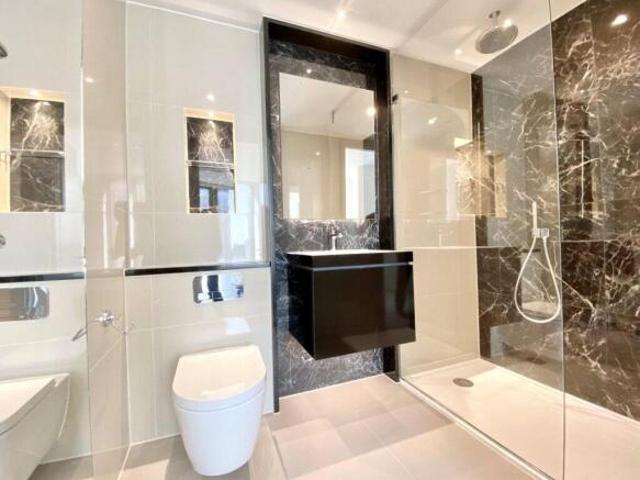 Apartment for rent in Cat Hill, England