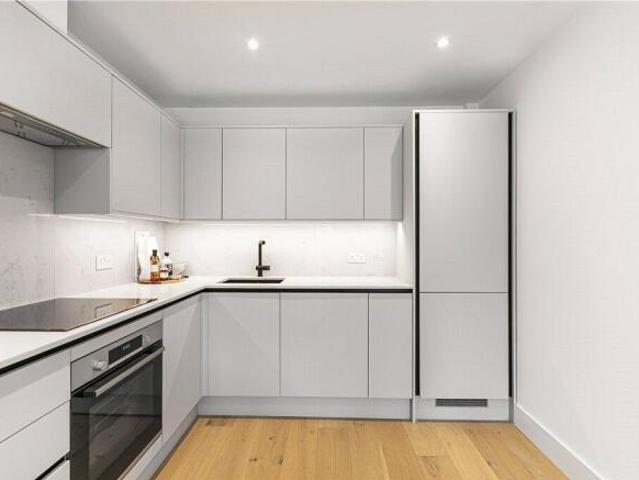 Apartment for rent in Southall, Greater London