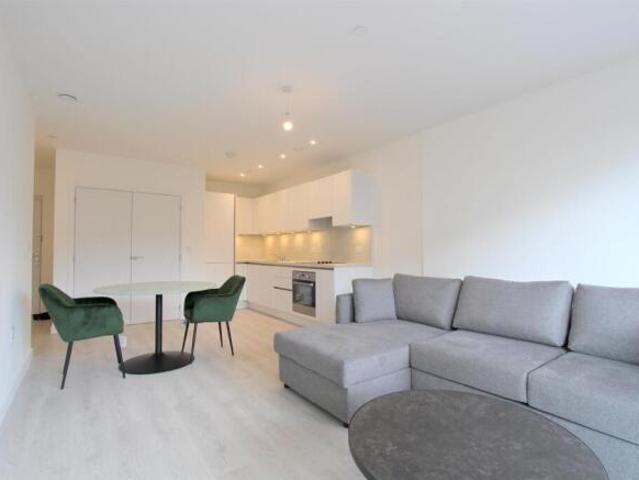 Apartment for rent in South Lane, West Yorkshire