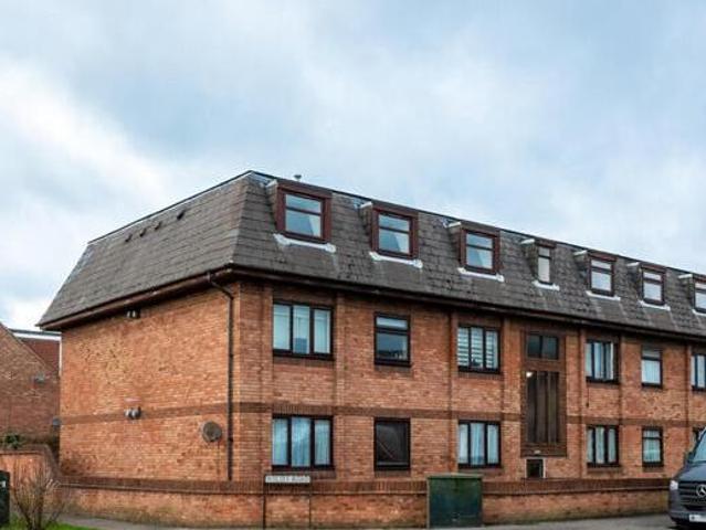 House for rent in London Borough of Hounslow, Feltham