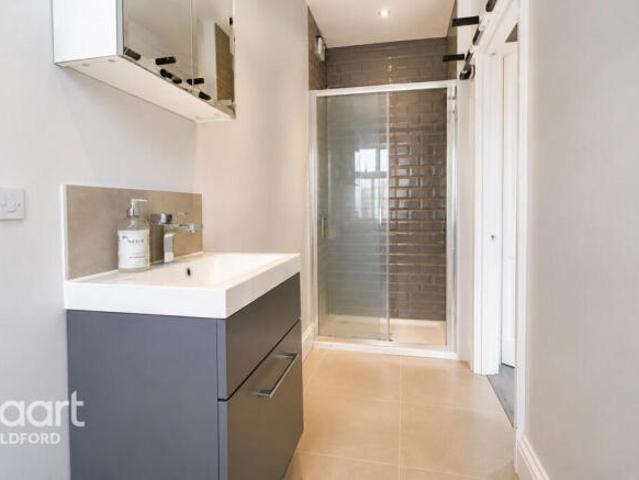 Apartment for rent in Bellfields, Guildford