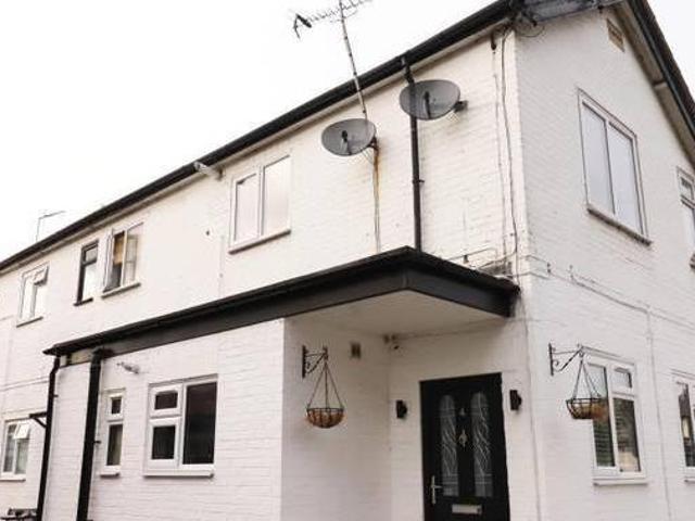 House for rent in Surrey