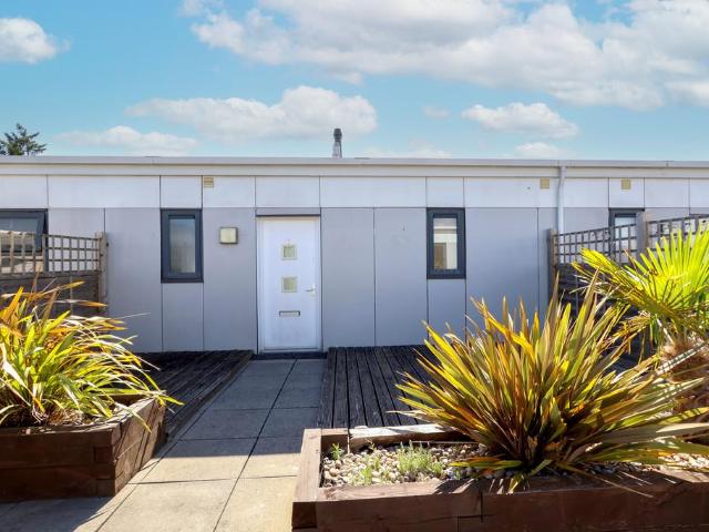 Flat for sale in Boscombe, Bournemouth
