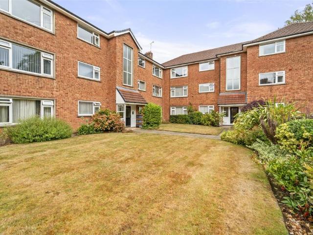 Flat for sale in Ashton upon Mersey, Trafford Park