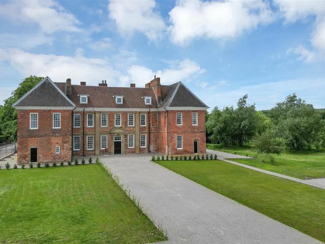 Flat for sale in Ollerton, Newark and Sherwood