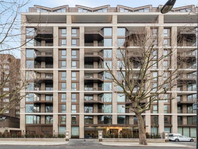 Flat for sale in St. John's Wood, Greater London