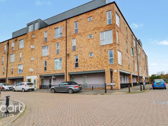 Flat for sale in Old Wharf, City Of Leicester