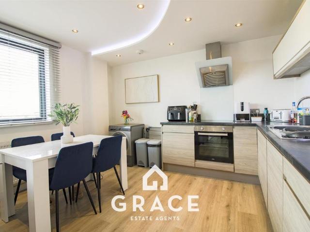 Flat for sale in Stoke, Ipswich